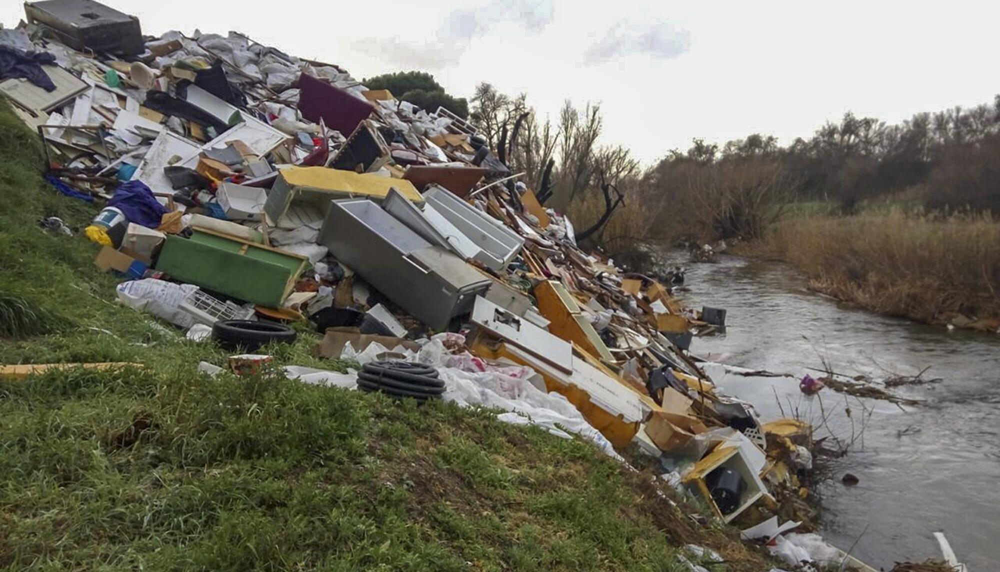 Vertidos en el Guadarrama
